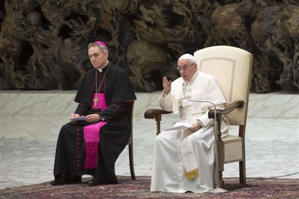 Papa Francesco: la Notte di Natale illumini la vita delle persone sole