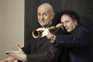 Enzo Avitabile e Peppe Servillo, assieme in gara a Sanremo (foto G.Izzo)