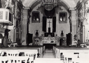 Interno della chiesa del convento negli anni 60